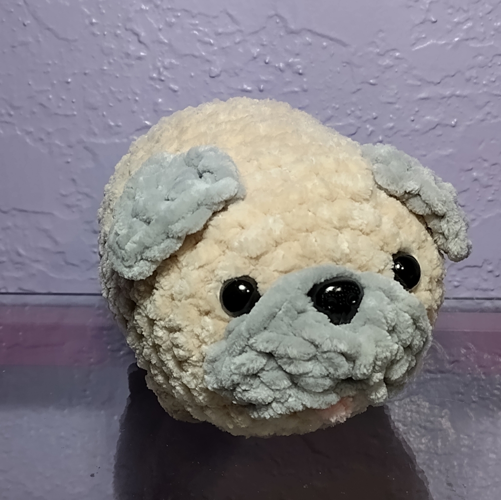 Crochet pug